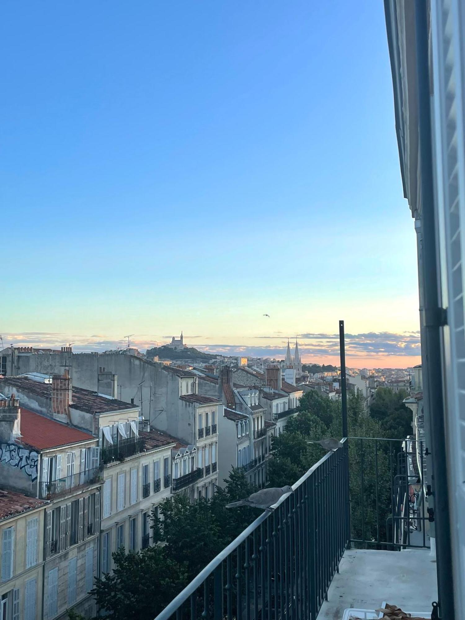 Room In Apartment In Palais Longchamp, مارسيليا المظهر الخارجي الصورة